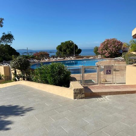 F2 Vue Mer Dans Residence Avec Piscine Ajaccio  Buitenkant foto