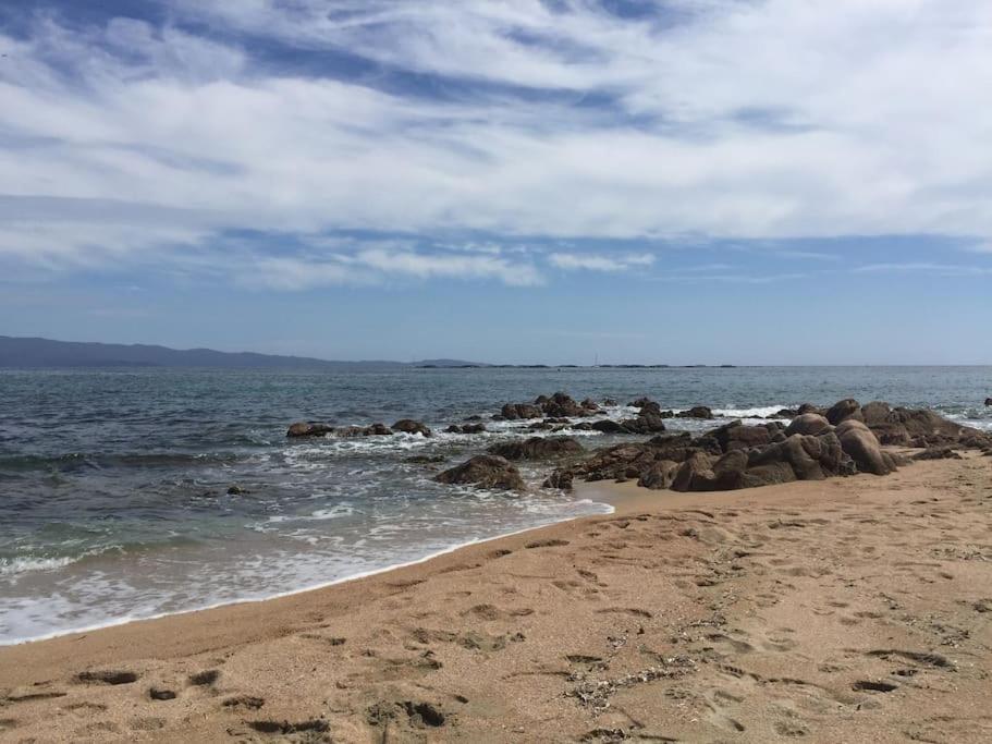 F2 Vue Mer Dans Residence Avec Piscine Ajaccio  Buitenkant foto