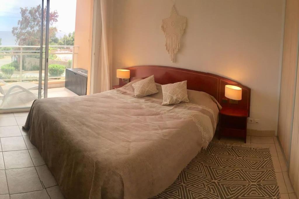 F2 Vue Mer Dans Residence Avec Piscine Ajaccio  Buitenkant foto